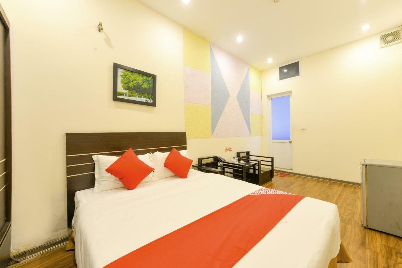 Oyo 279 West Lake Hotel ฮานอย ภายนอก รูปภาพ